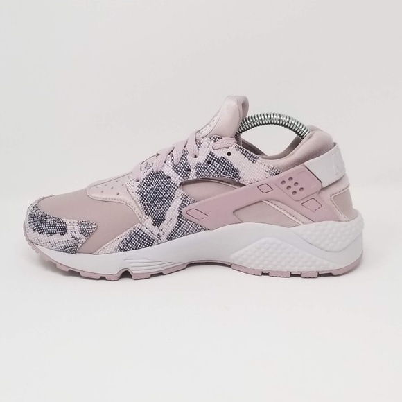 nike wmns air huarache run prm